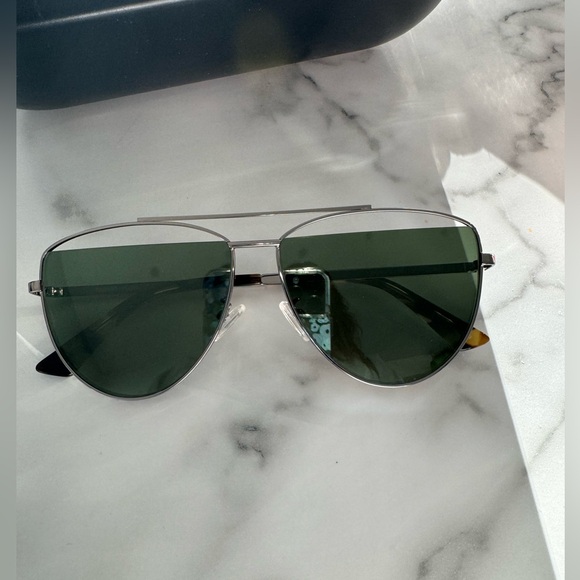 Alexander McQueen Ruthenium &  green core sunglasses - Picture 2 of 4